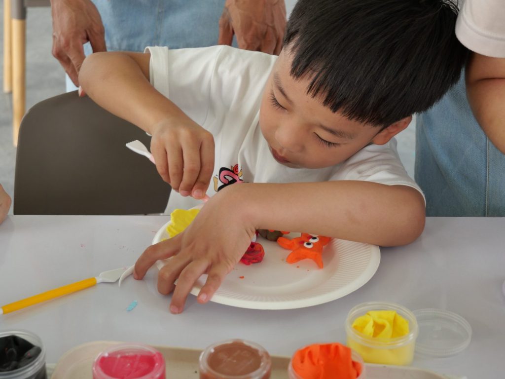 Kidscape Art & Learn CHIEFTAIN by PATTA (10)